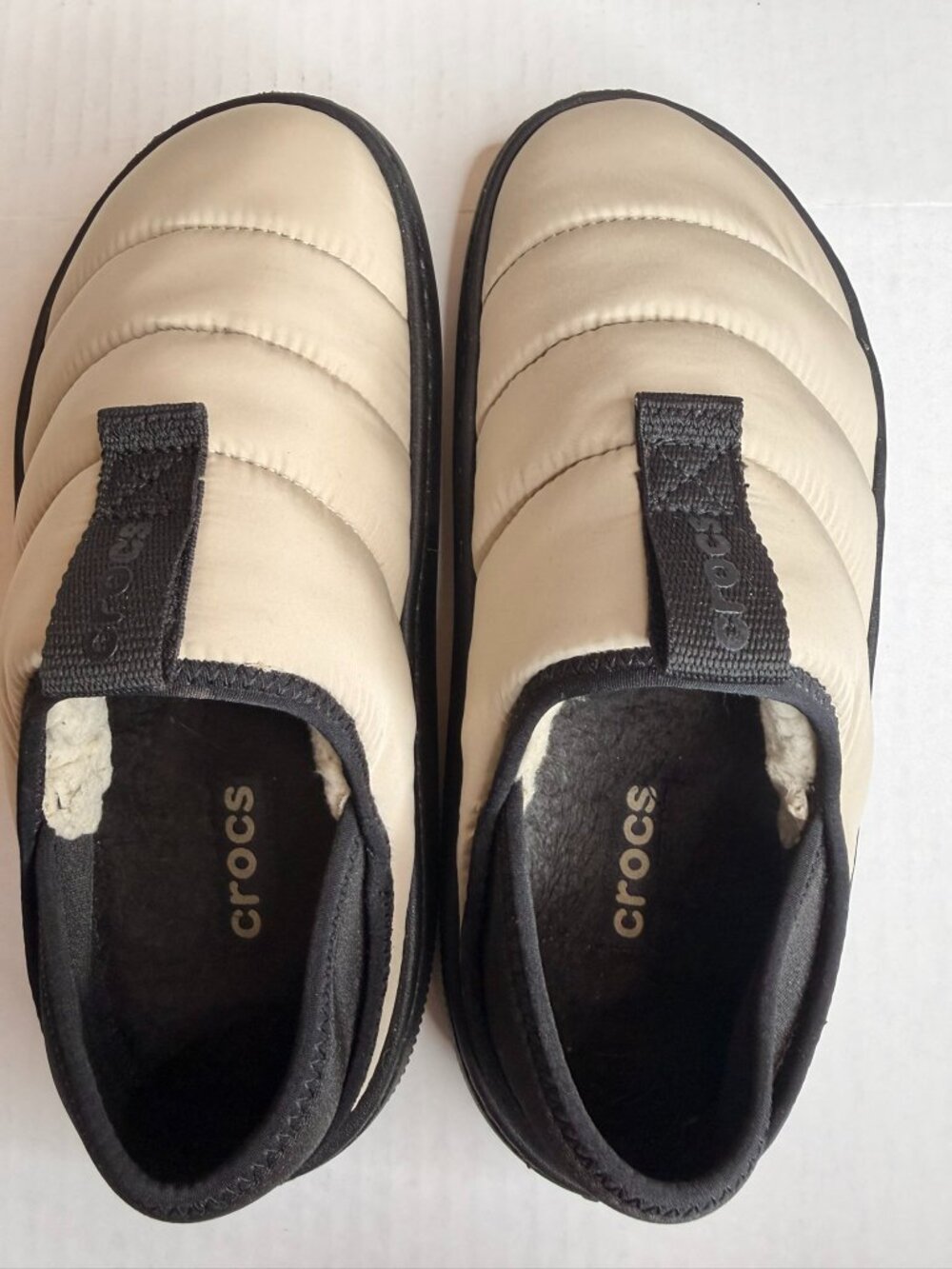 NWOT Crocs Classic Puff Moc Slippers Unisex Women's Size 8